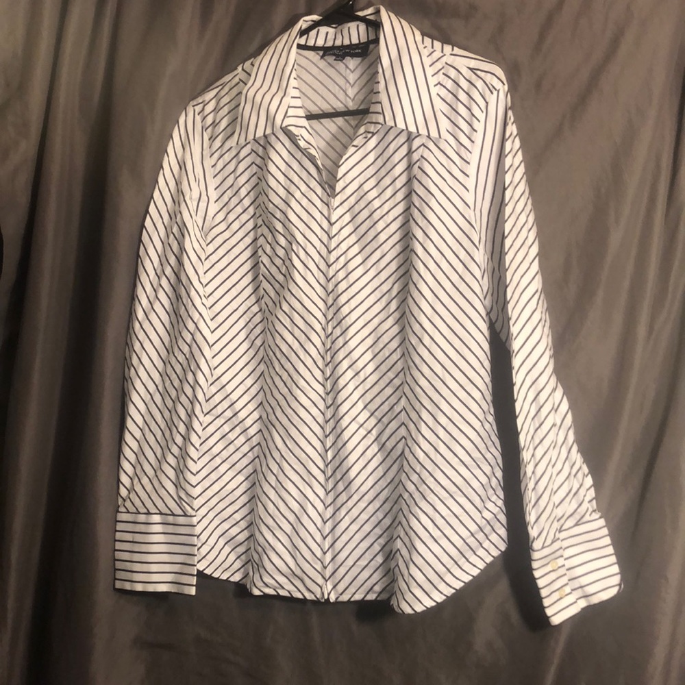 Jones New York long sleeve zipped blouse